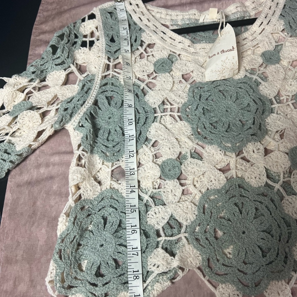 Hem & Thread Lace Crochet Blouse - Cream and Green - Picture 4 of 5